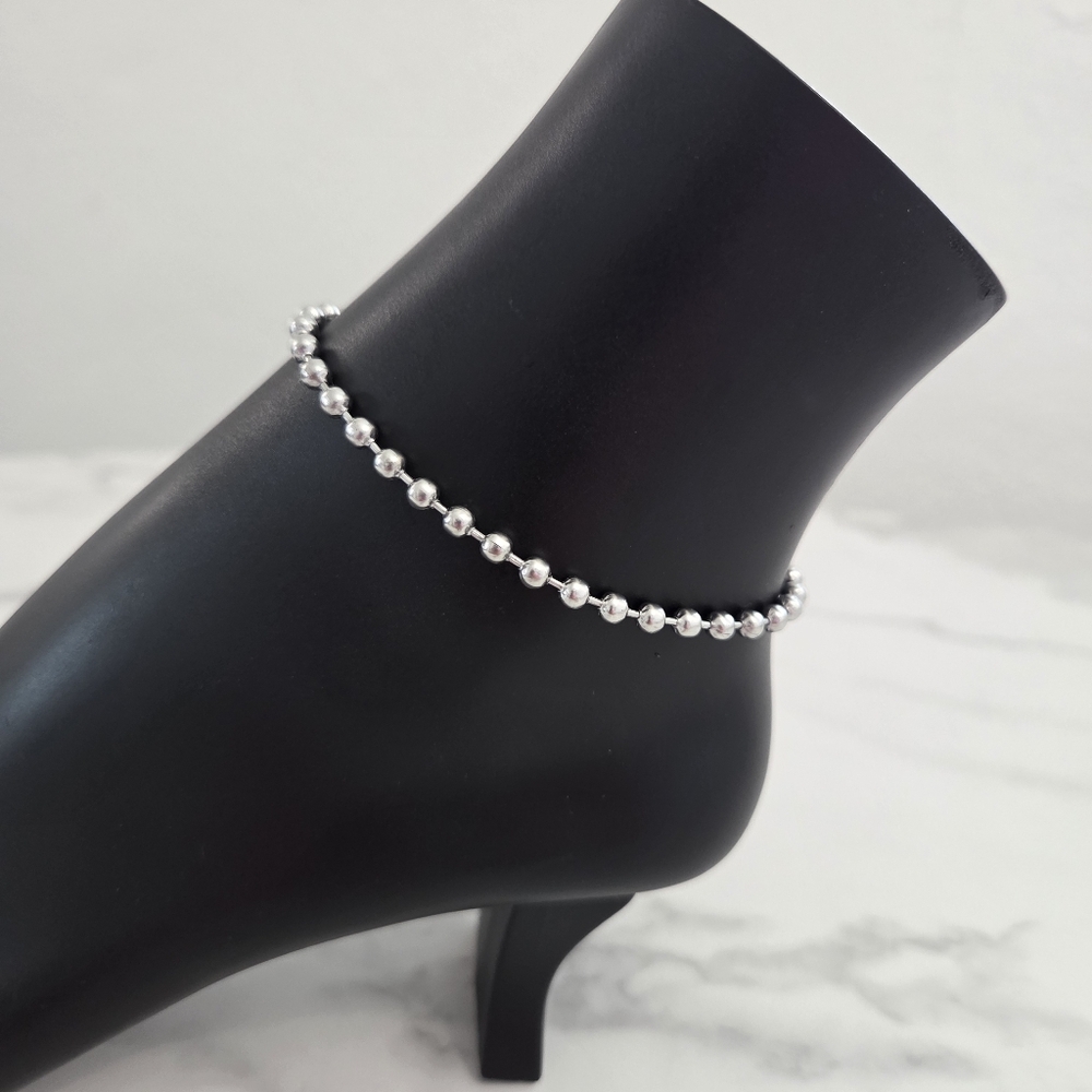 ​Dainty Silver Ball Bead Anklet | Minimalist Everyday Foot Jewelry - Picture 6 of 10